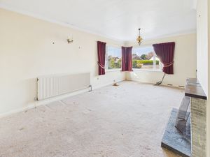 Living Room- click for photo gallery